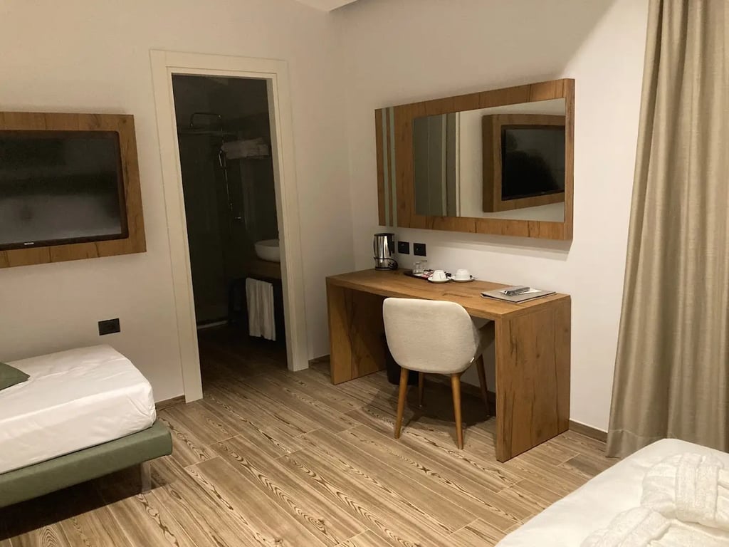 Donna Vì Hotel