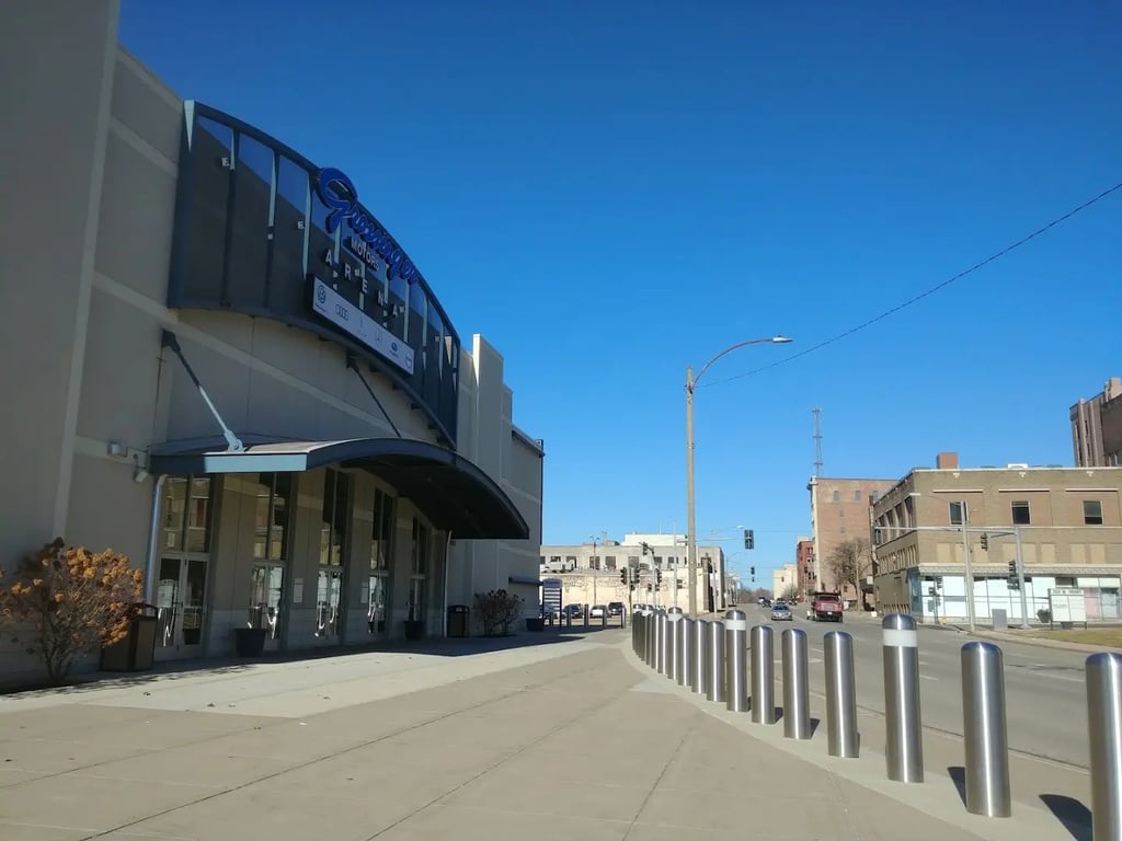 Grossinger Motors Arena