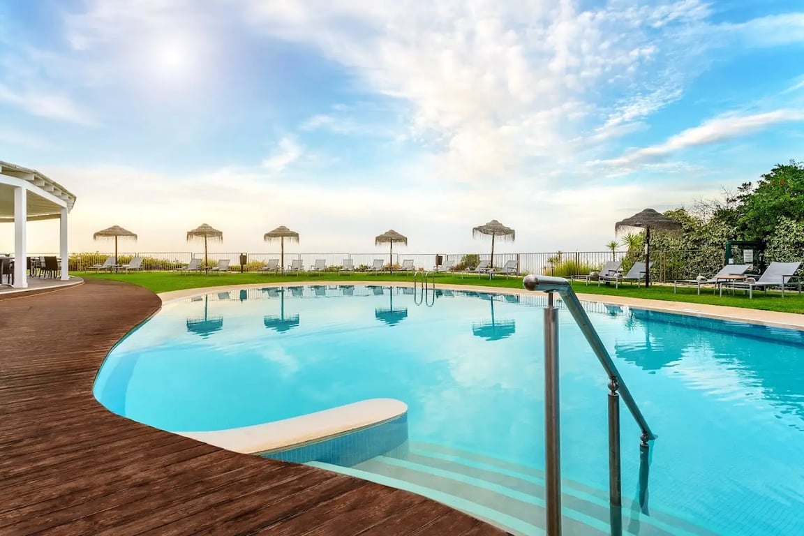 AP Oriental Beach - Adults Friendly