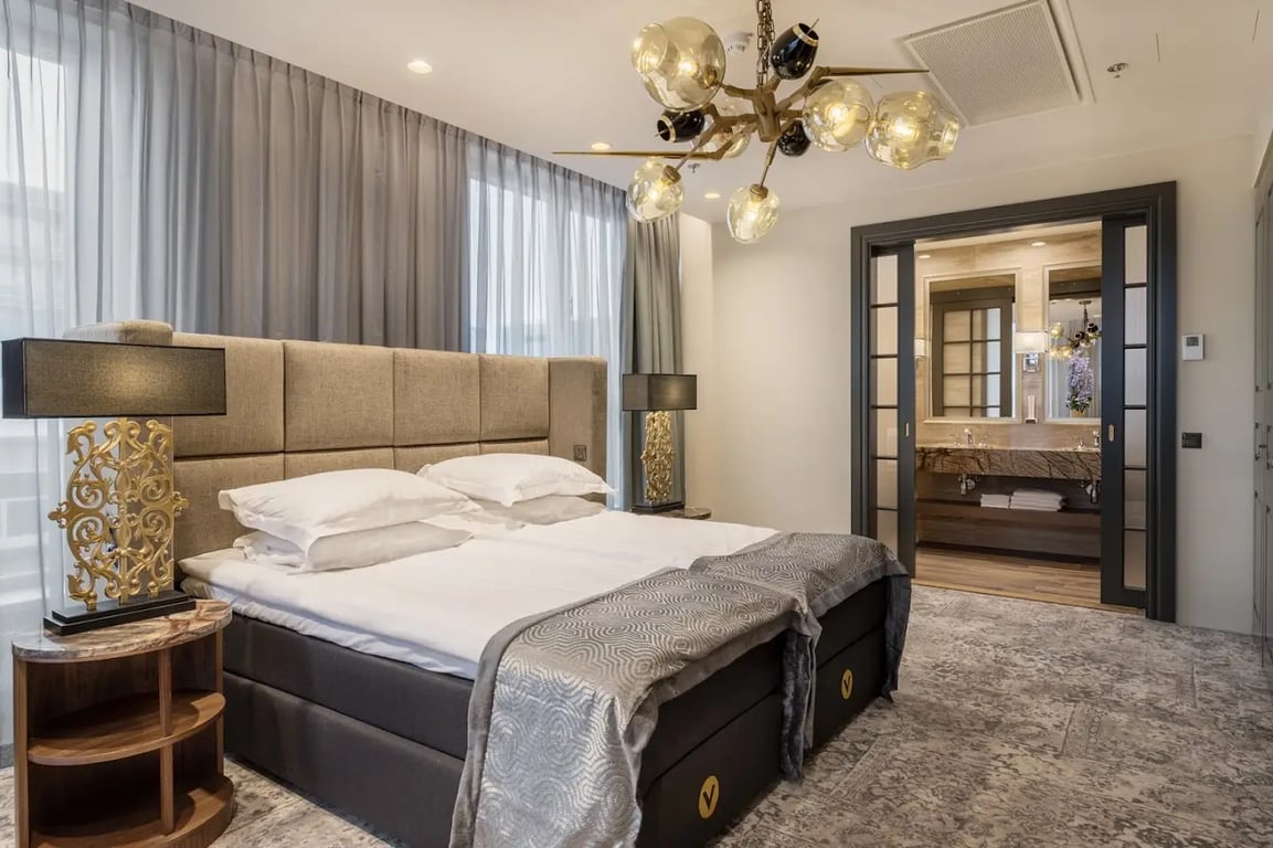 V Spa & Conference Hotel