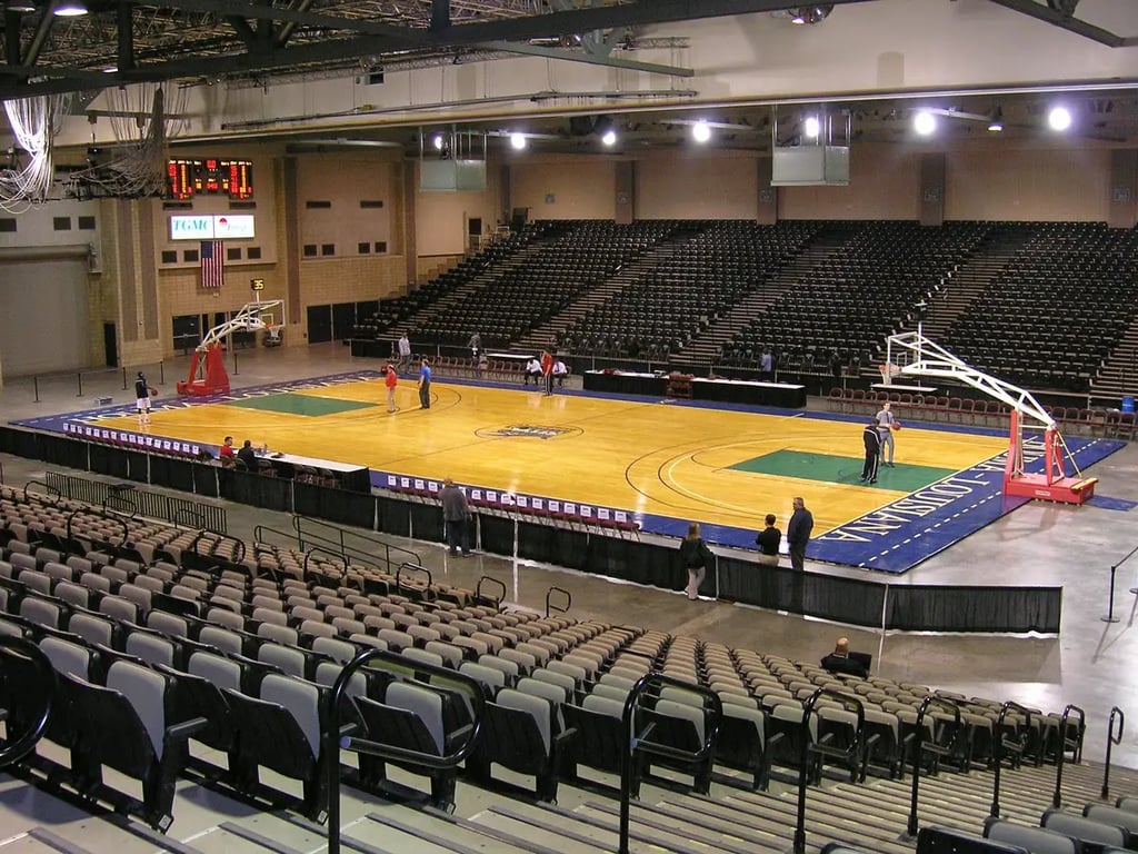 Houma Terrebonne Civic Center (Houma)
