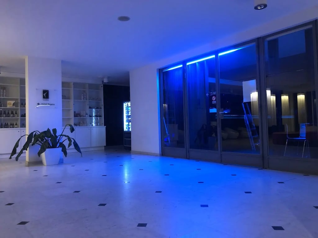 Corbie Hotel Mol