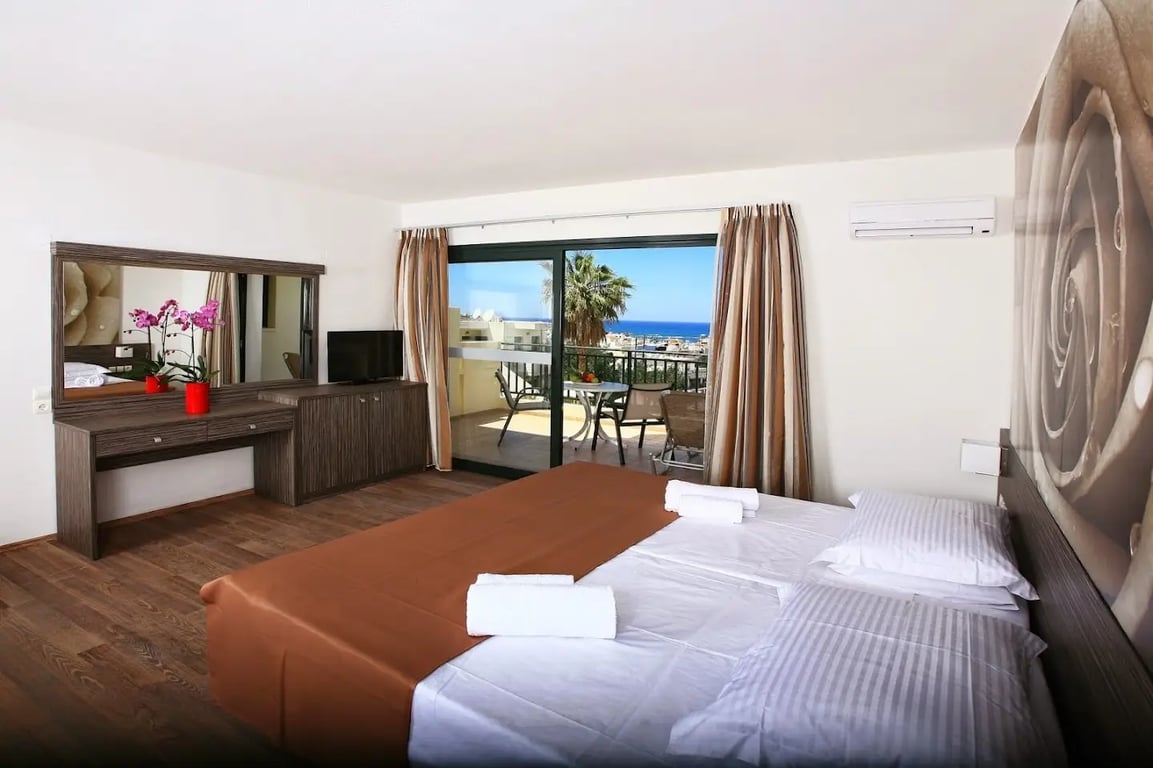 Eurohotel Katrin Suites