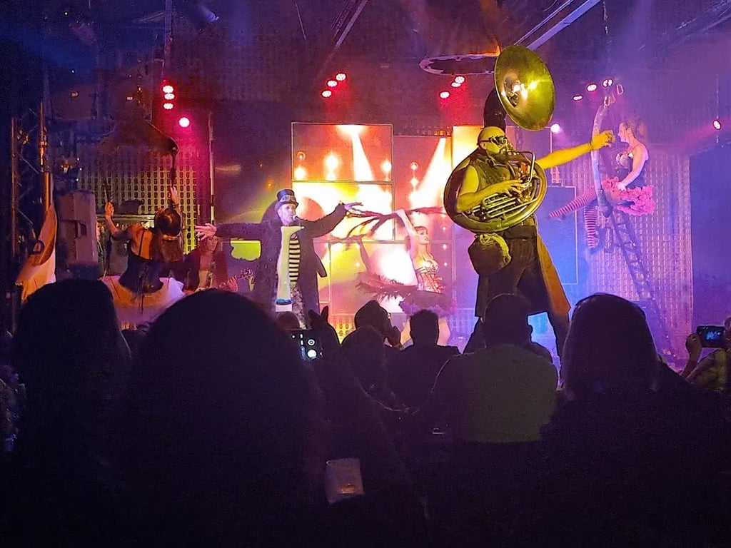 Teatro Custom Café