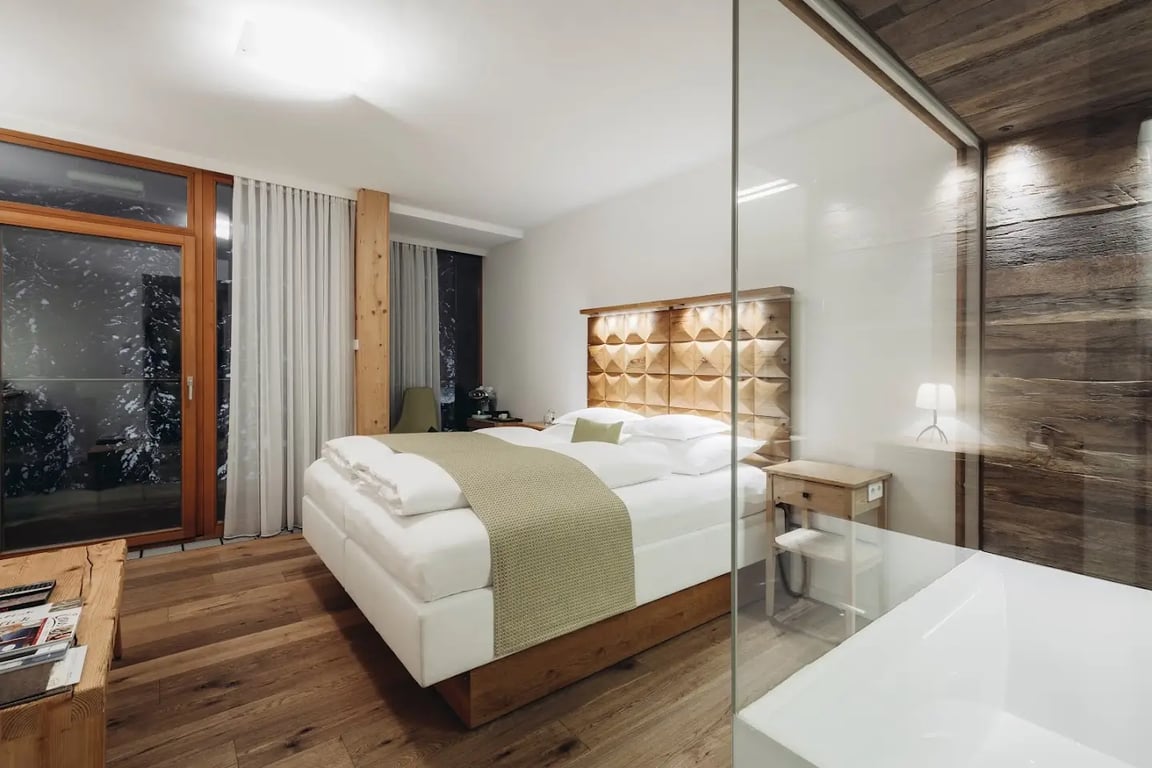Mooser Hotel