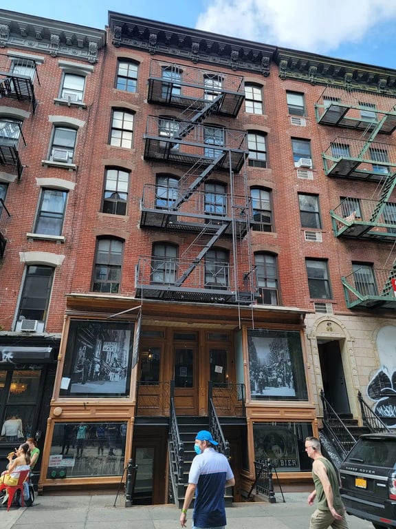 Lower East Side Tenement Museum