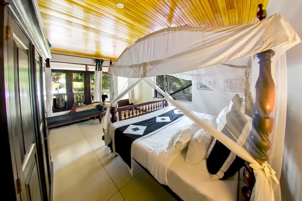 Suite Lanka
