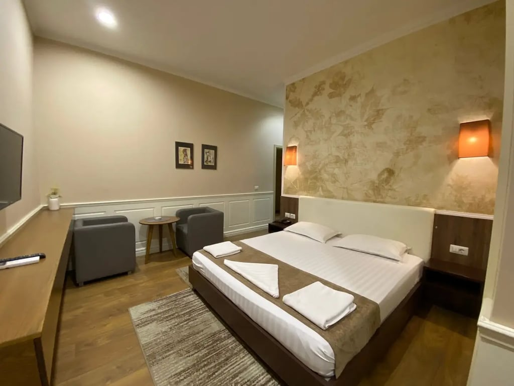 Edisem Hotel