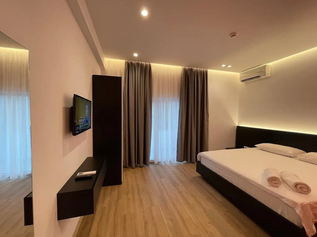 Ladi Rooms