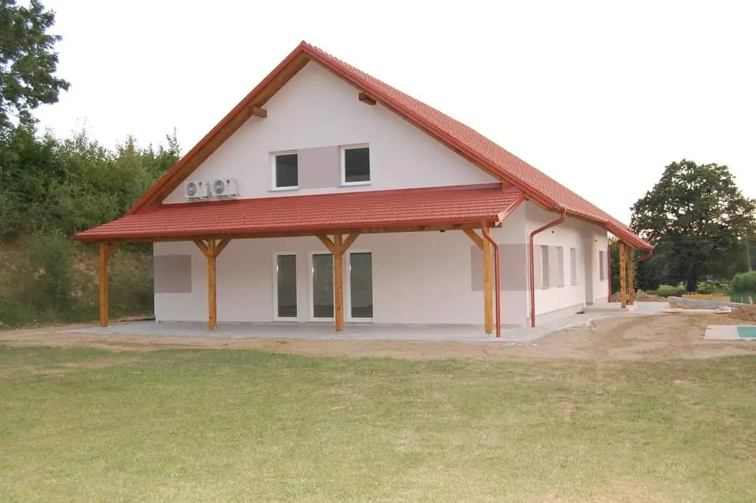 Vaški dom Tibolci