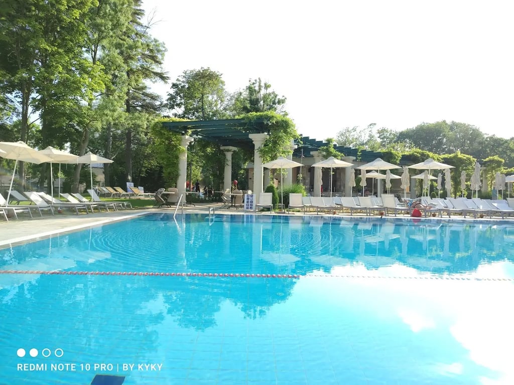 Astoria Hotel All Inclusive & Private Beach