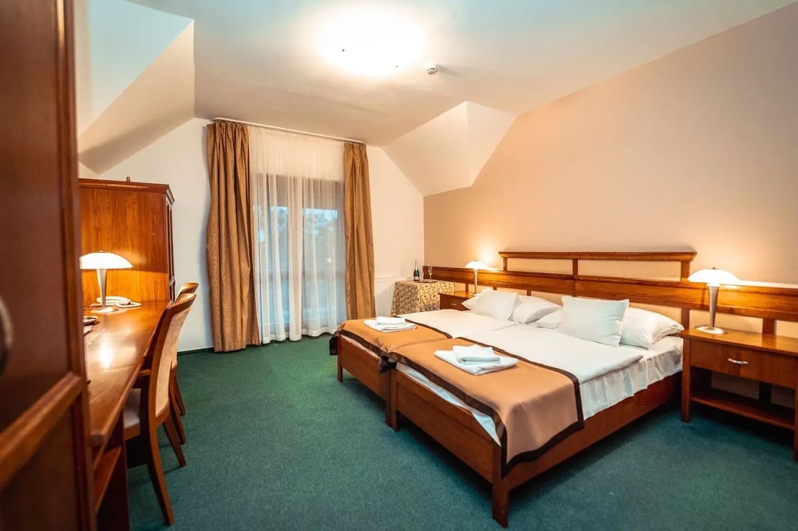 Hotel Kardosfa***