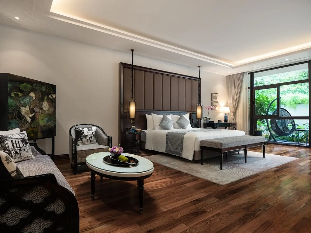 Elegant Mansion 88