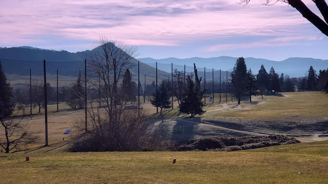Oak Knoll Country Club