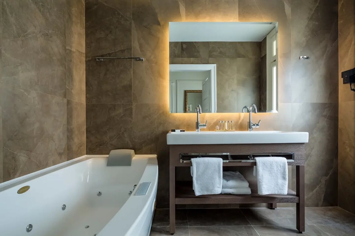 3 Sixty Hotel & Suites