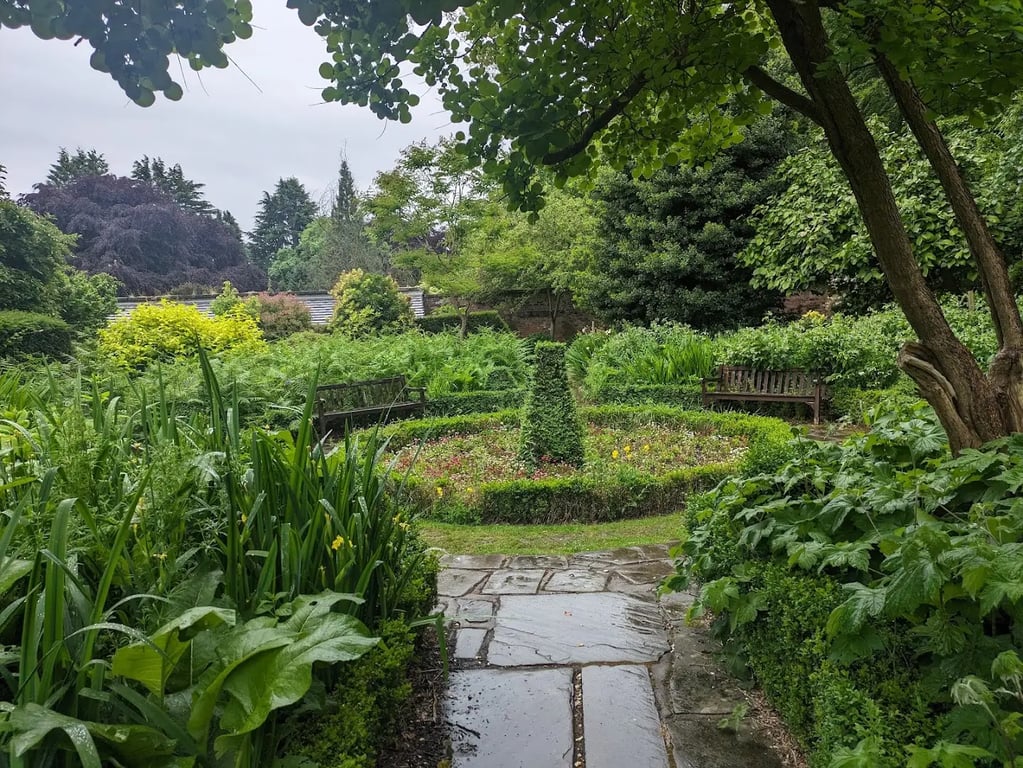 Calderstones Park