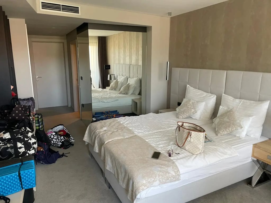 Hotel Maritime