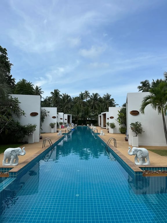 Zee Luxury Boutique Hotel
