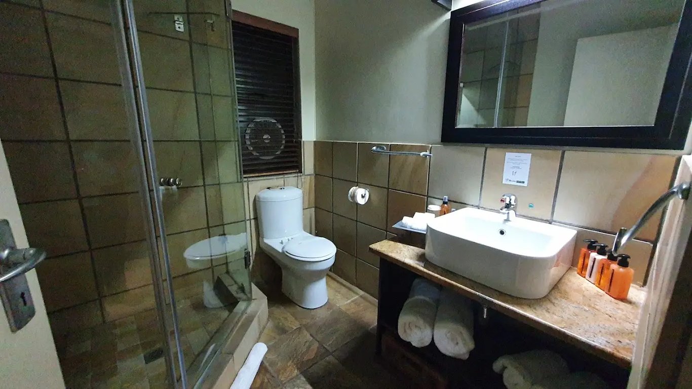 InnJoy Boutique Hotel