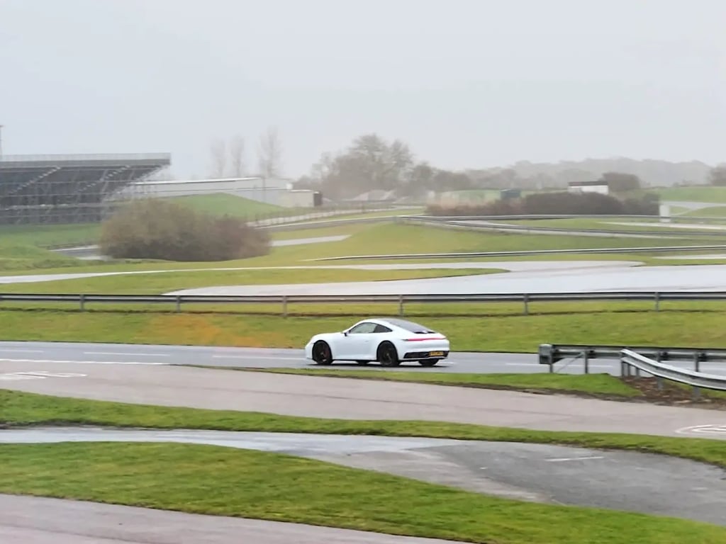 Porsche Experience Centre Silverstone