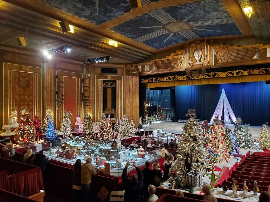 Paramount Arts Center