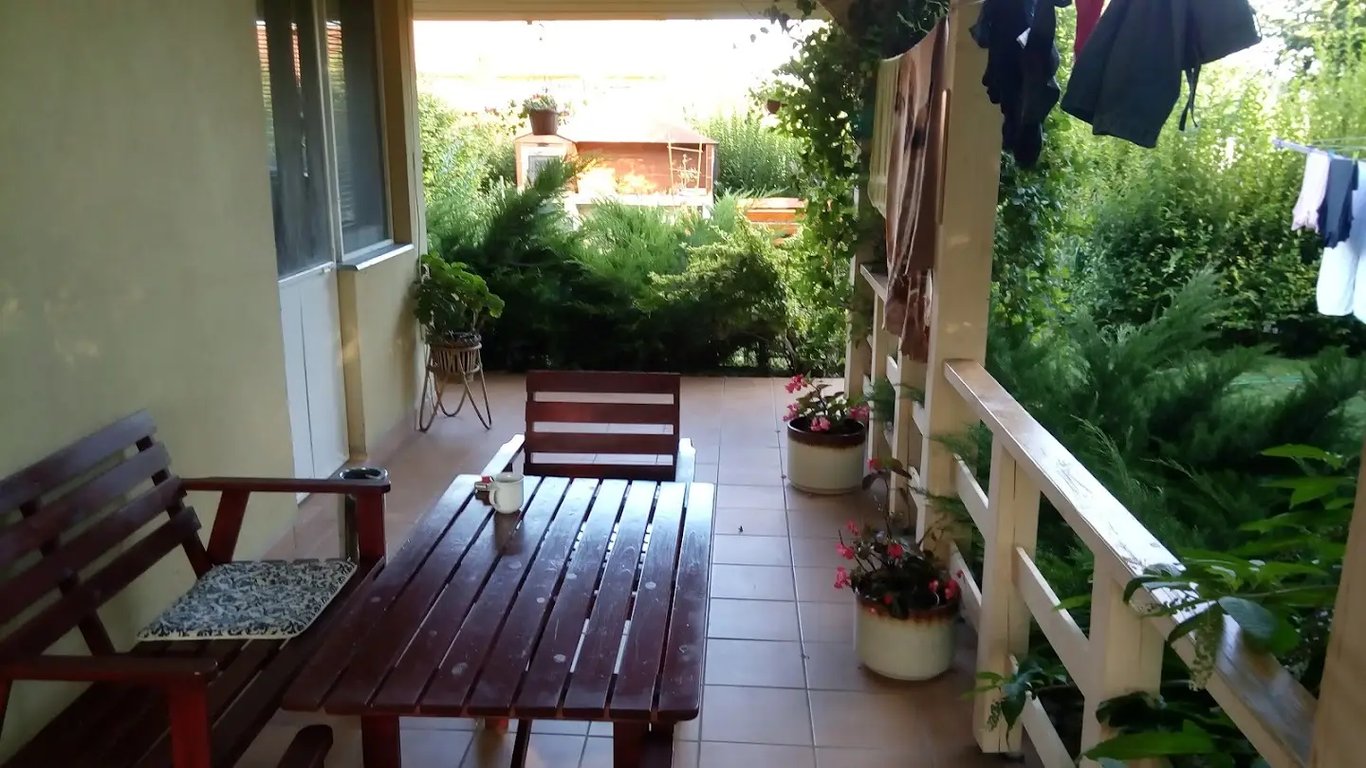 Pihenő Apartmanház