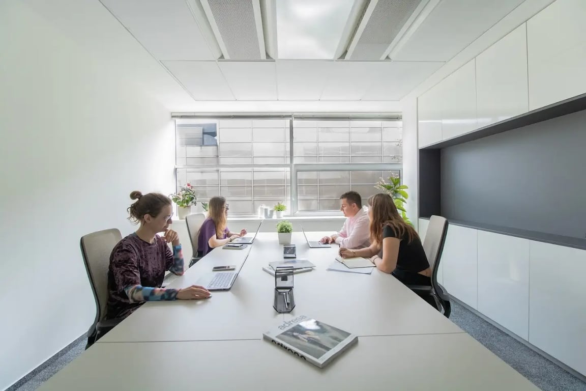 Scott.Weber Workspace – Atrium Flora