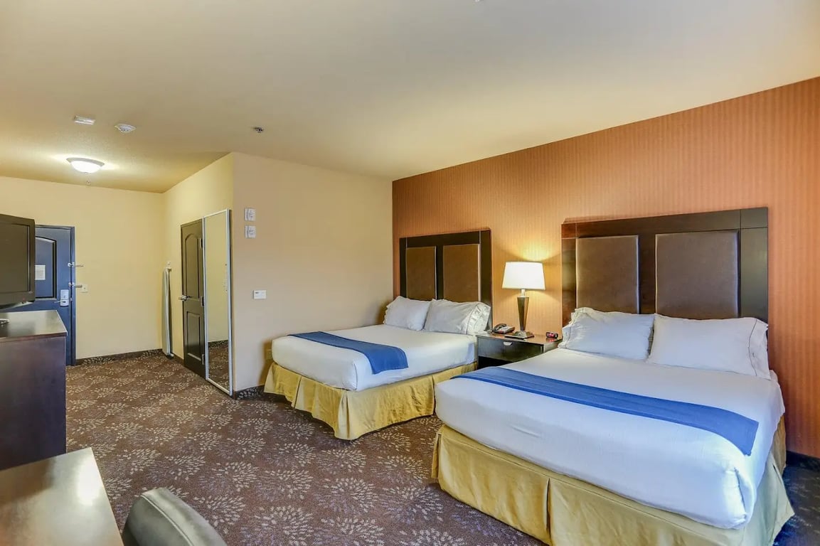 Holiday Inn Express & Suites Huntsville