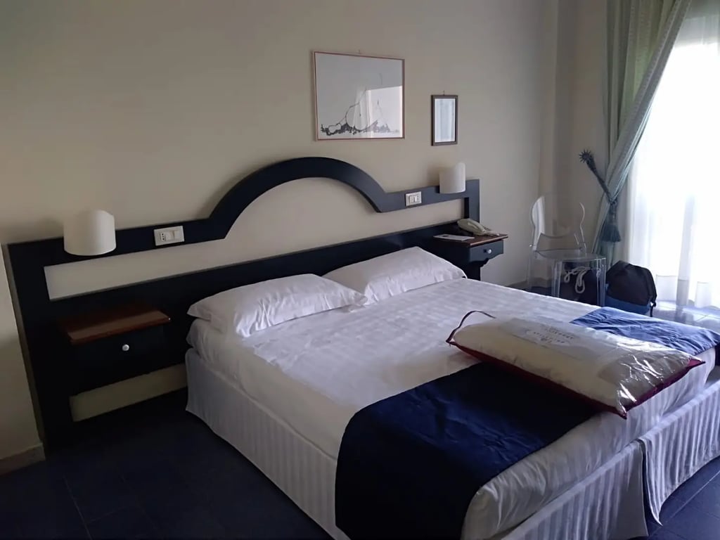 Summit Hotel