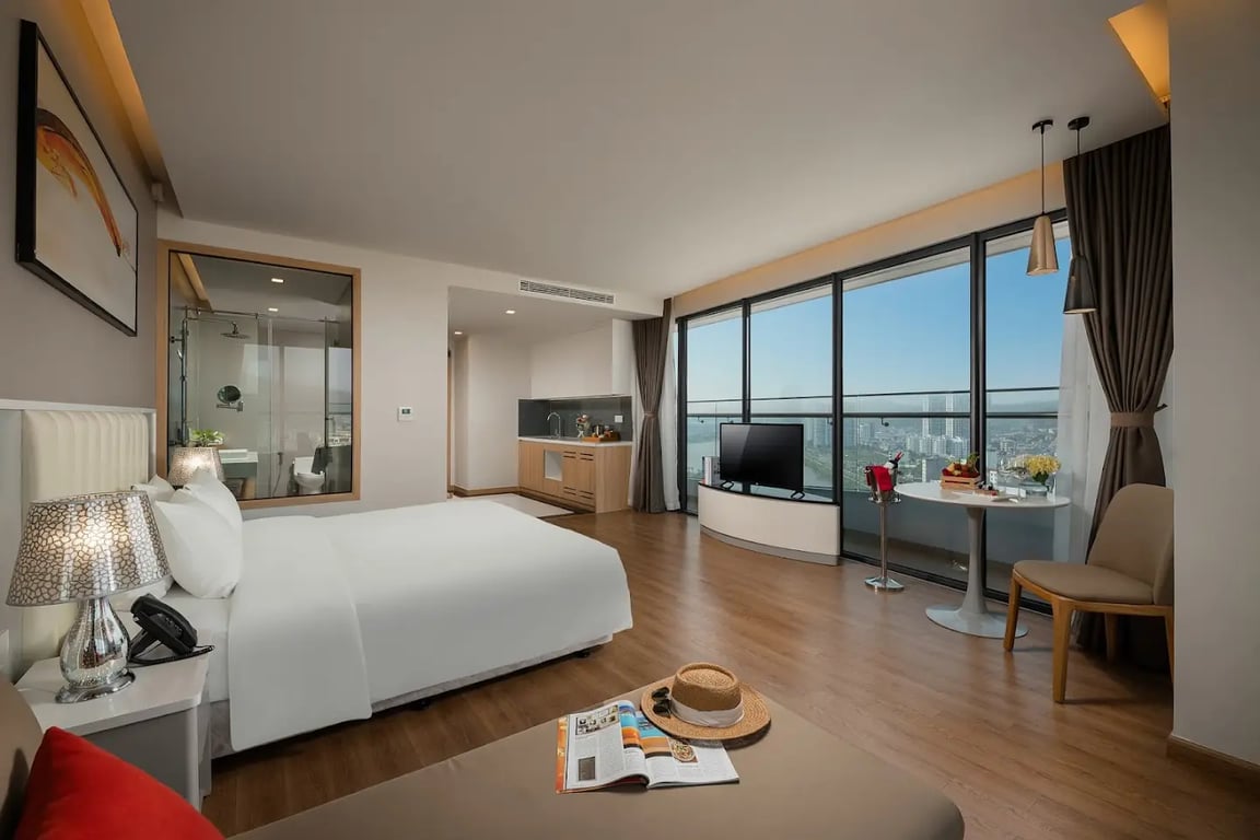 DeLaSea Ha Long Hotel