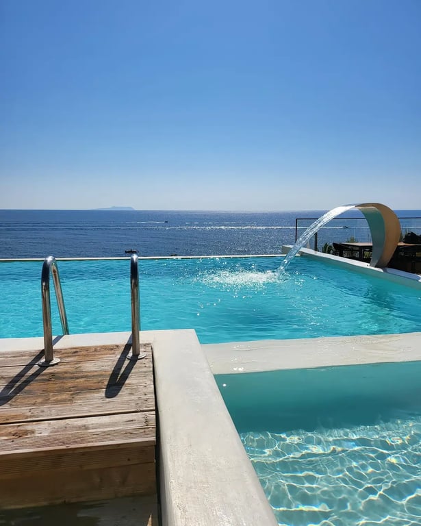 La Brisa Boutique Hotel
