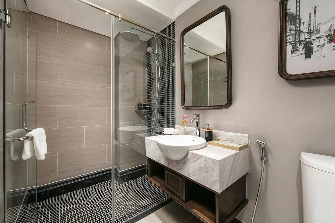 Hanoi Lion Boutique Hotel
