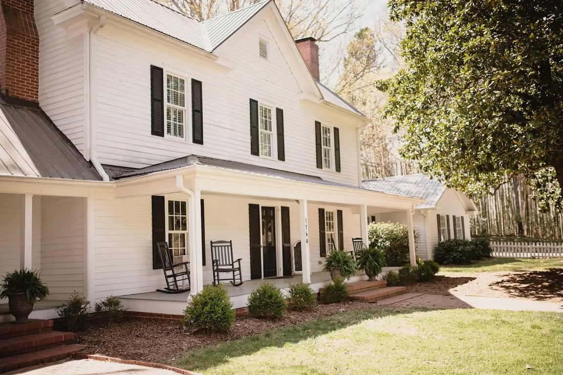 Old Lystra Inn