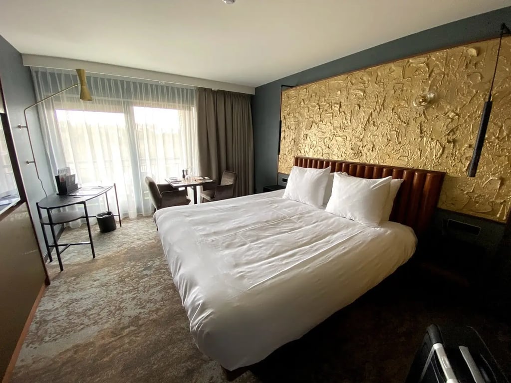 Alexander Hotel