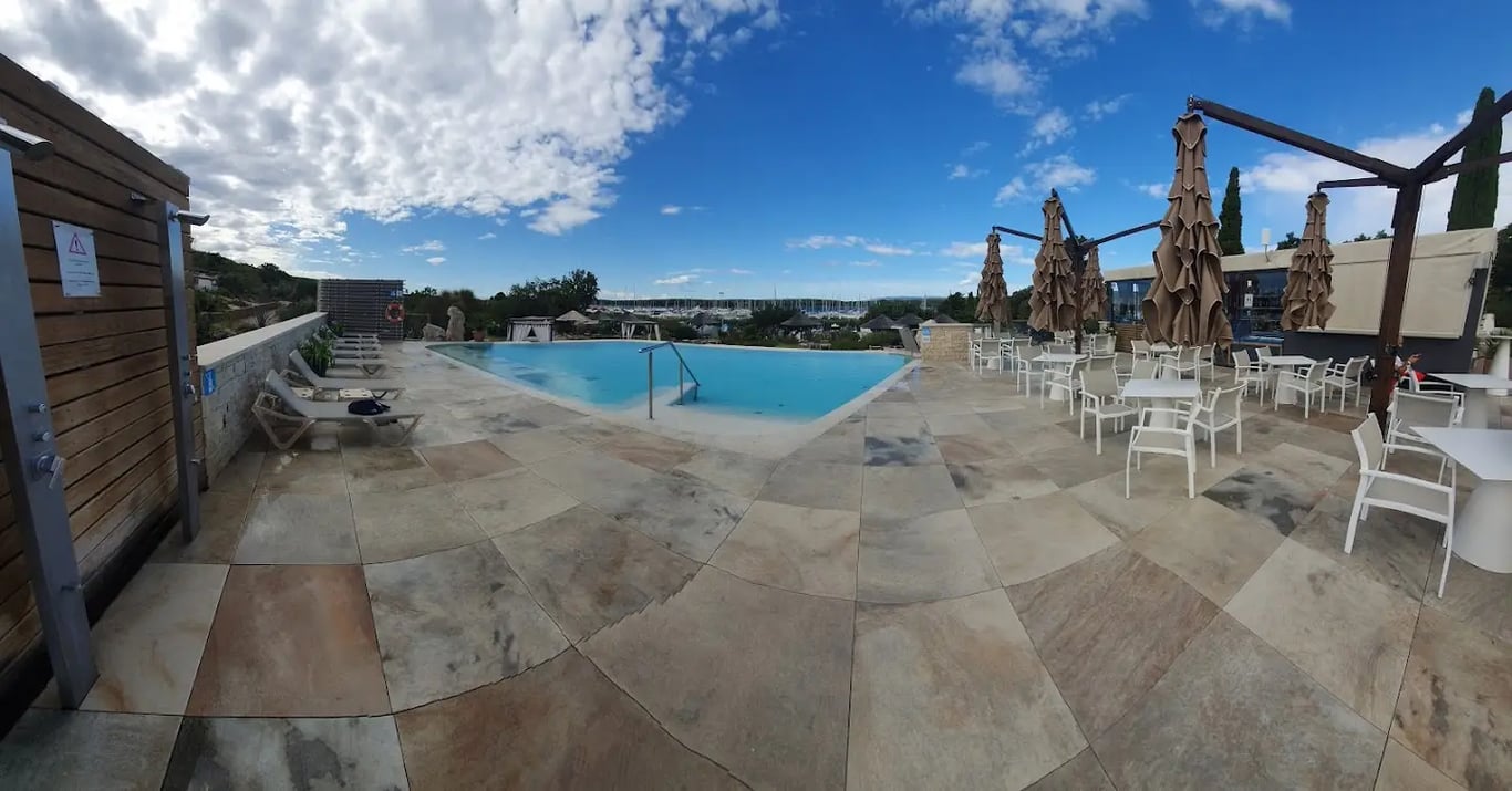 Hotel Kanajt