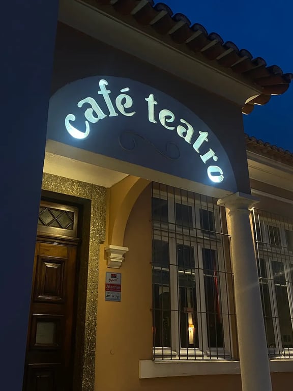 Comuna Theatre