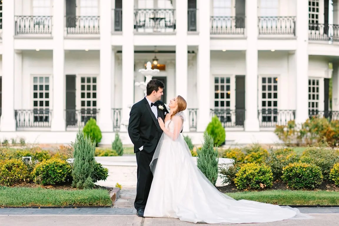 Sandlewood Manor