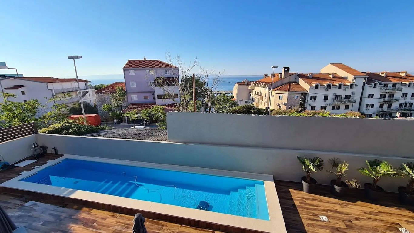 Ellure Luxury Suites