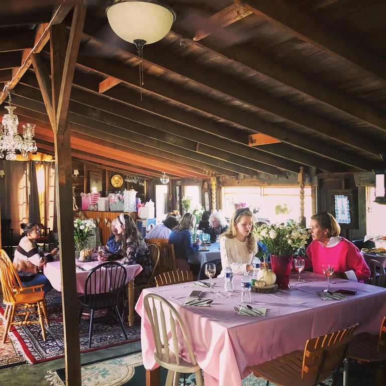 Cedar Farm Inn