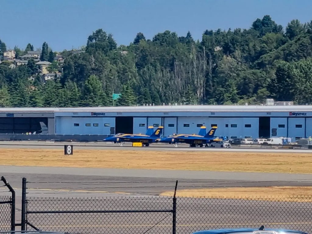 Terminal 2 – Meetings In An Airport Hangar