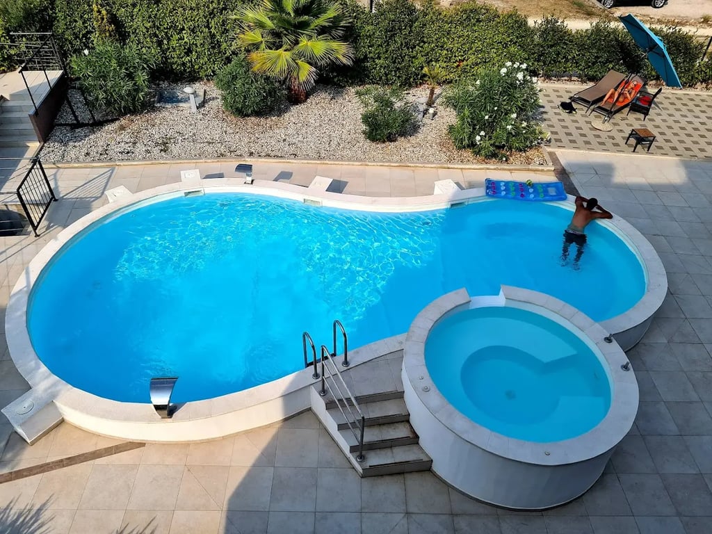 Hotel Petrčane