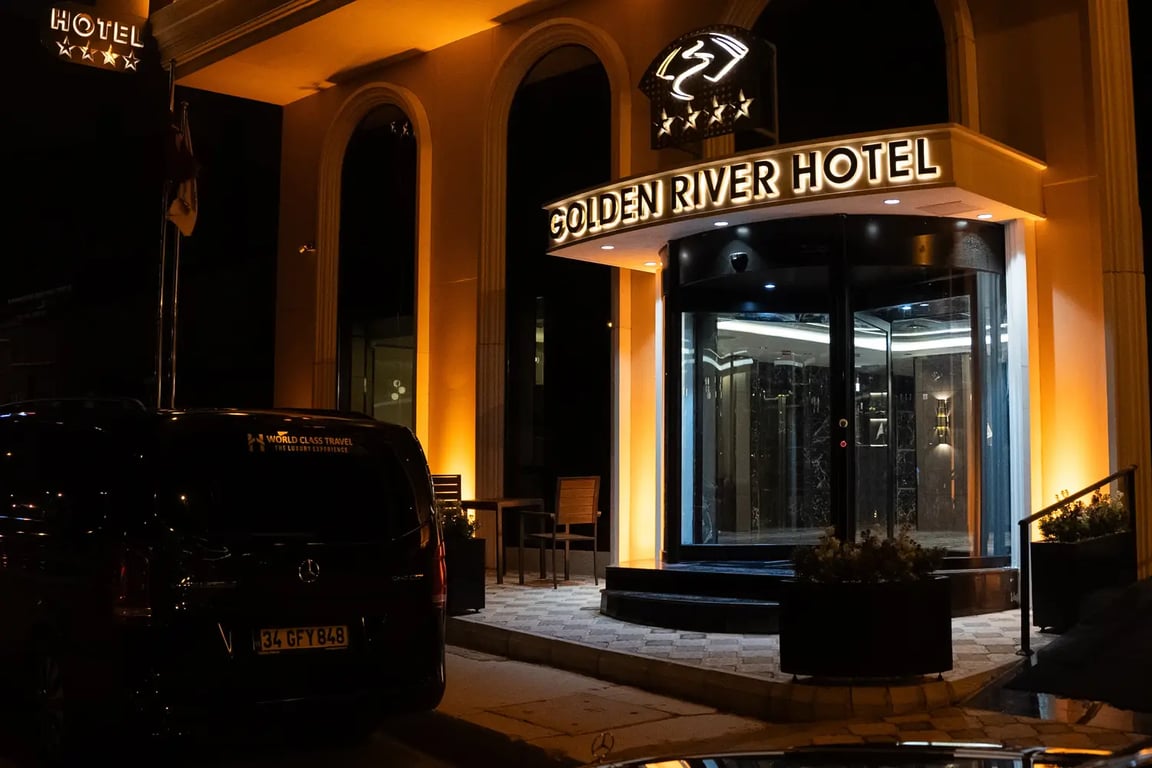 Golden River Hotel By Continent