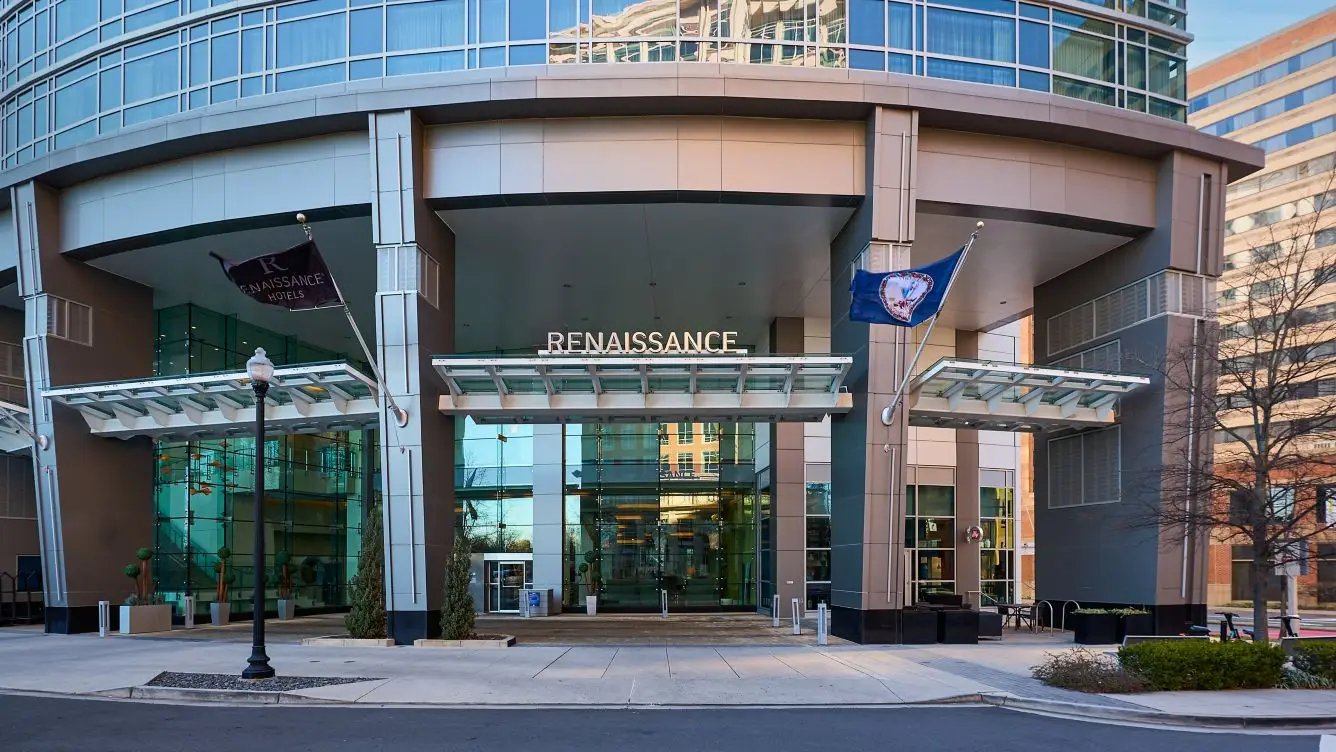 Renaissance Arlington Capital View Hotel