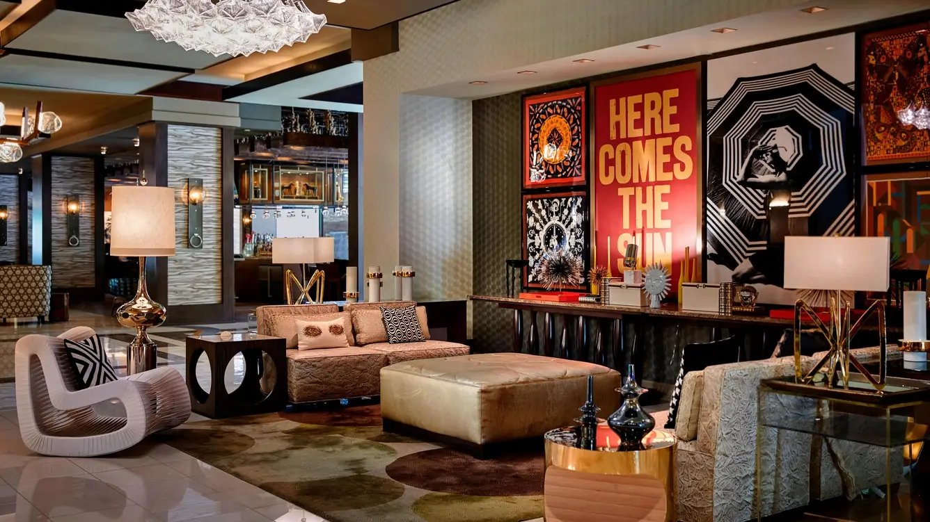 Renaissance Phoenix Downtown Hotel