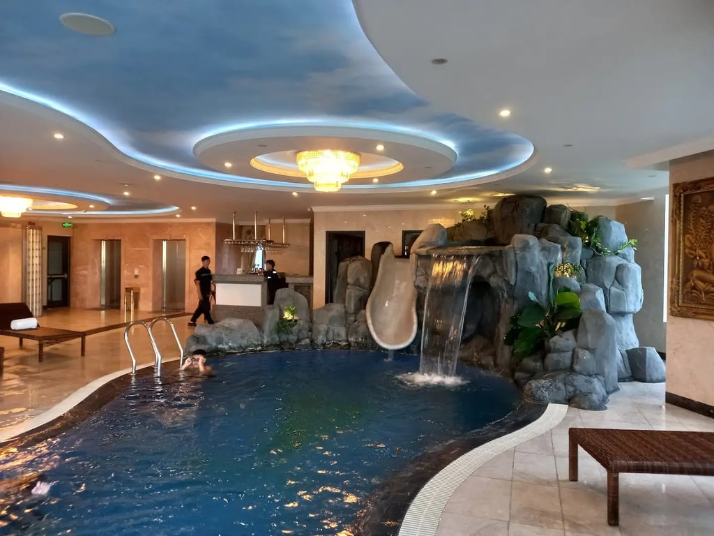 V-Hotel