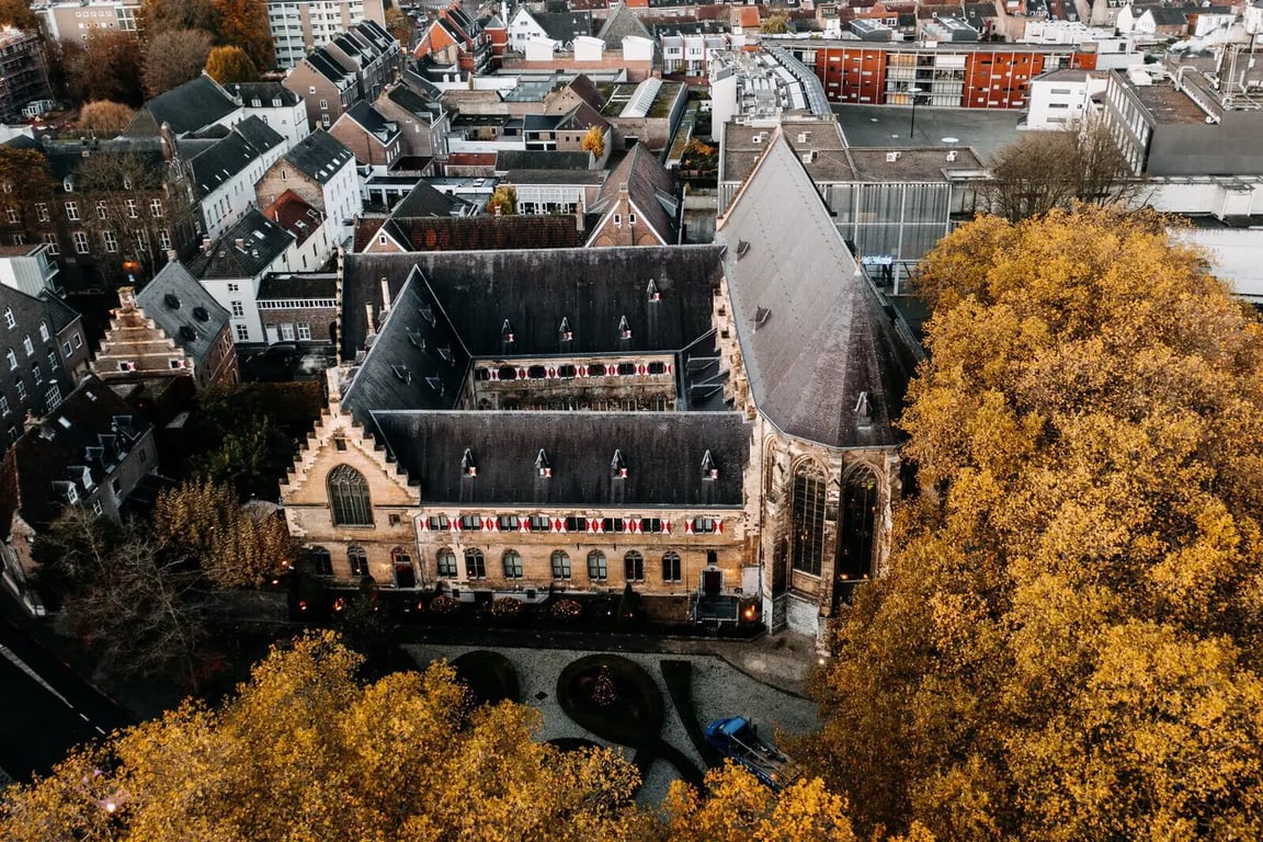 Kruisherenhotel Maastricht - Oostwegel Collection, member of Design Hotels