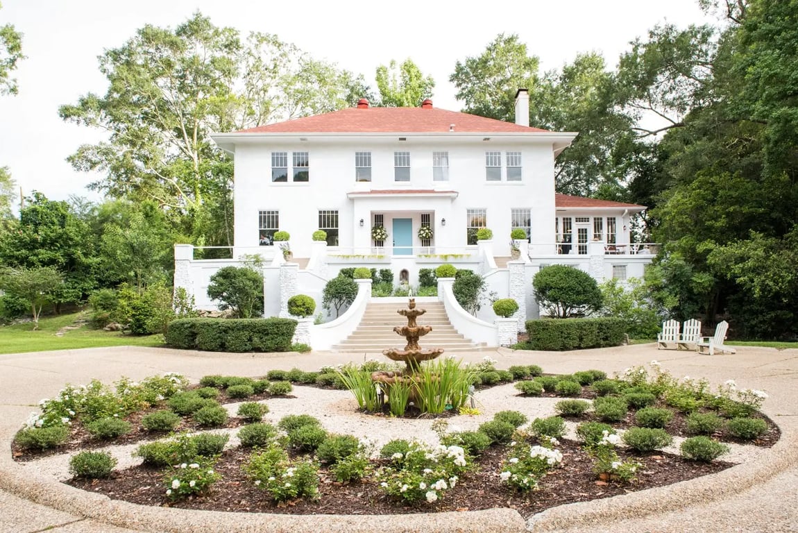 The Crawford House & Gardens