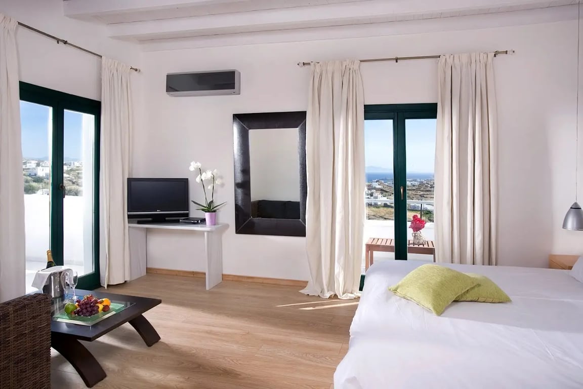 Tharroe of Mykonos Boutique Hotel