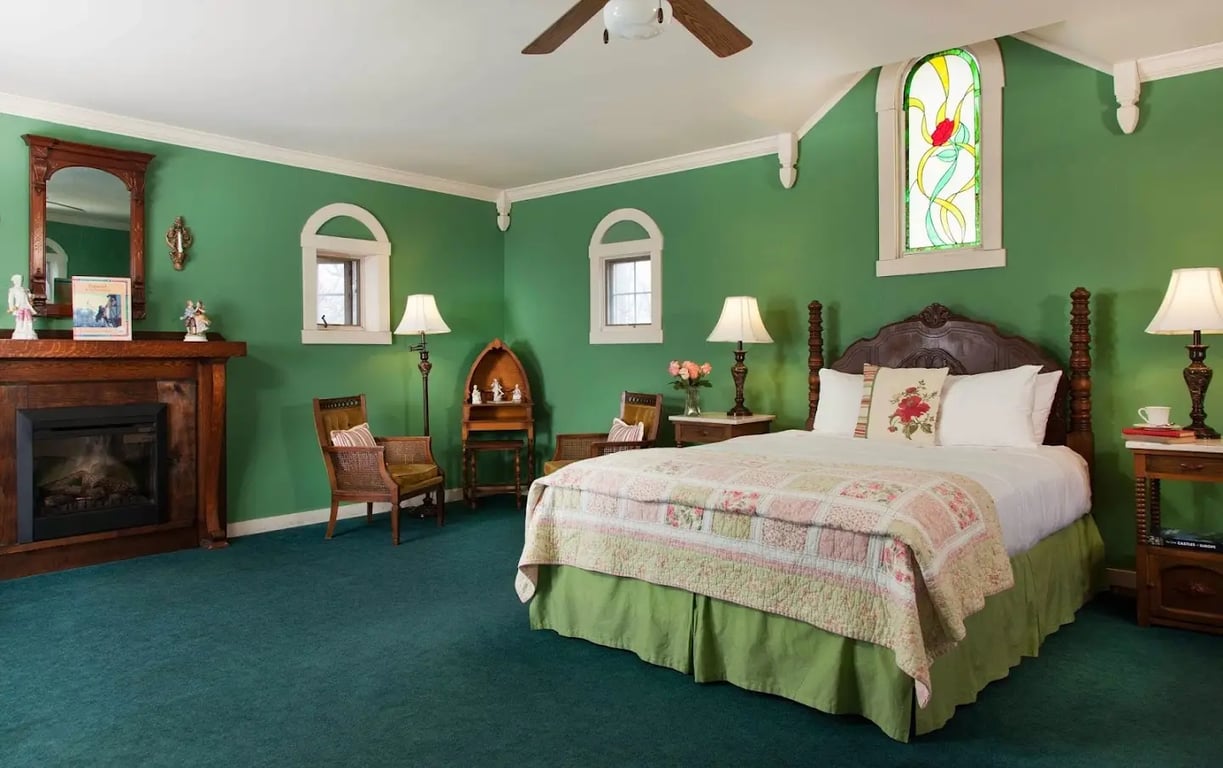Ravenwood Castle