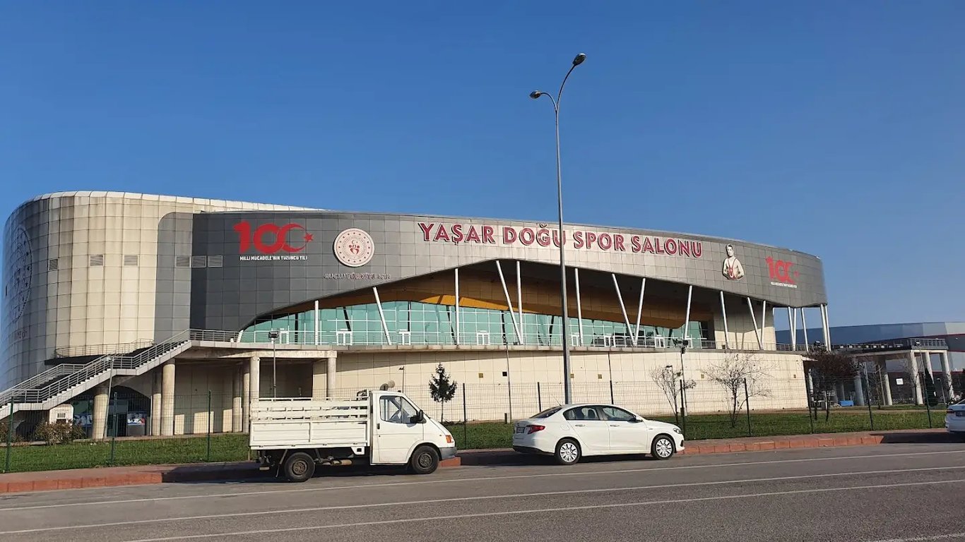 Tekkeköy Yaşar Doğu Arena